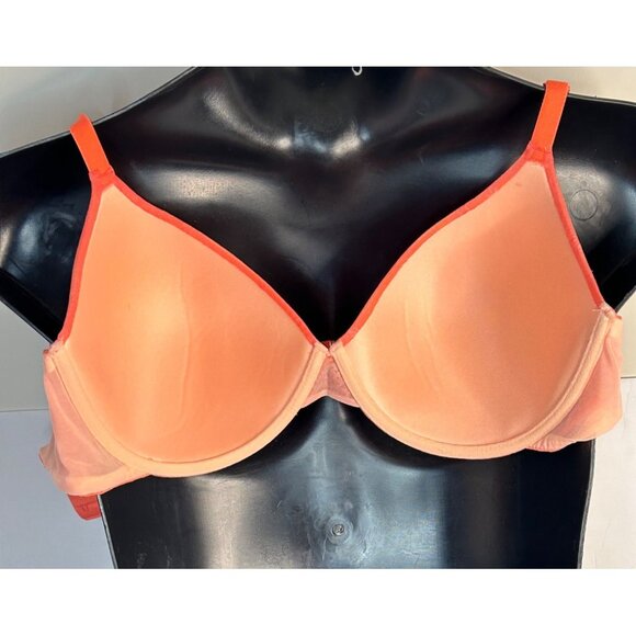 Coral Lace Underwire Adjustable strap Bra with Floral Detail - Picture 5 of 9